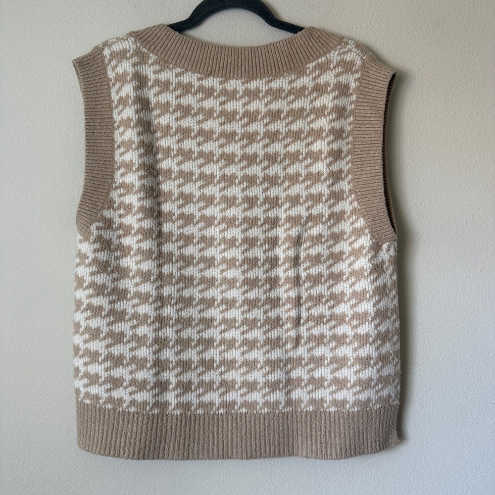 Abercrombie & Fitch Tan Houndstooth V-Neck Sweater Vest Womens Large Soft Knit - Picture 2 of 6